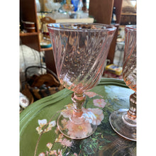 Load image into Gallery viewer, French Luminarc Arcoroc Rosalina 1960s Pink Swirl Water Goblets Set of 4