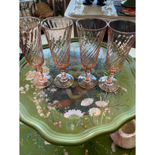 Load image into Gallery viewer, French Luminarc Arcoroc Rosalind 1960s Pink Swirl Champagne Flute Set of 4