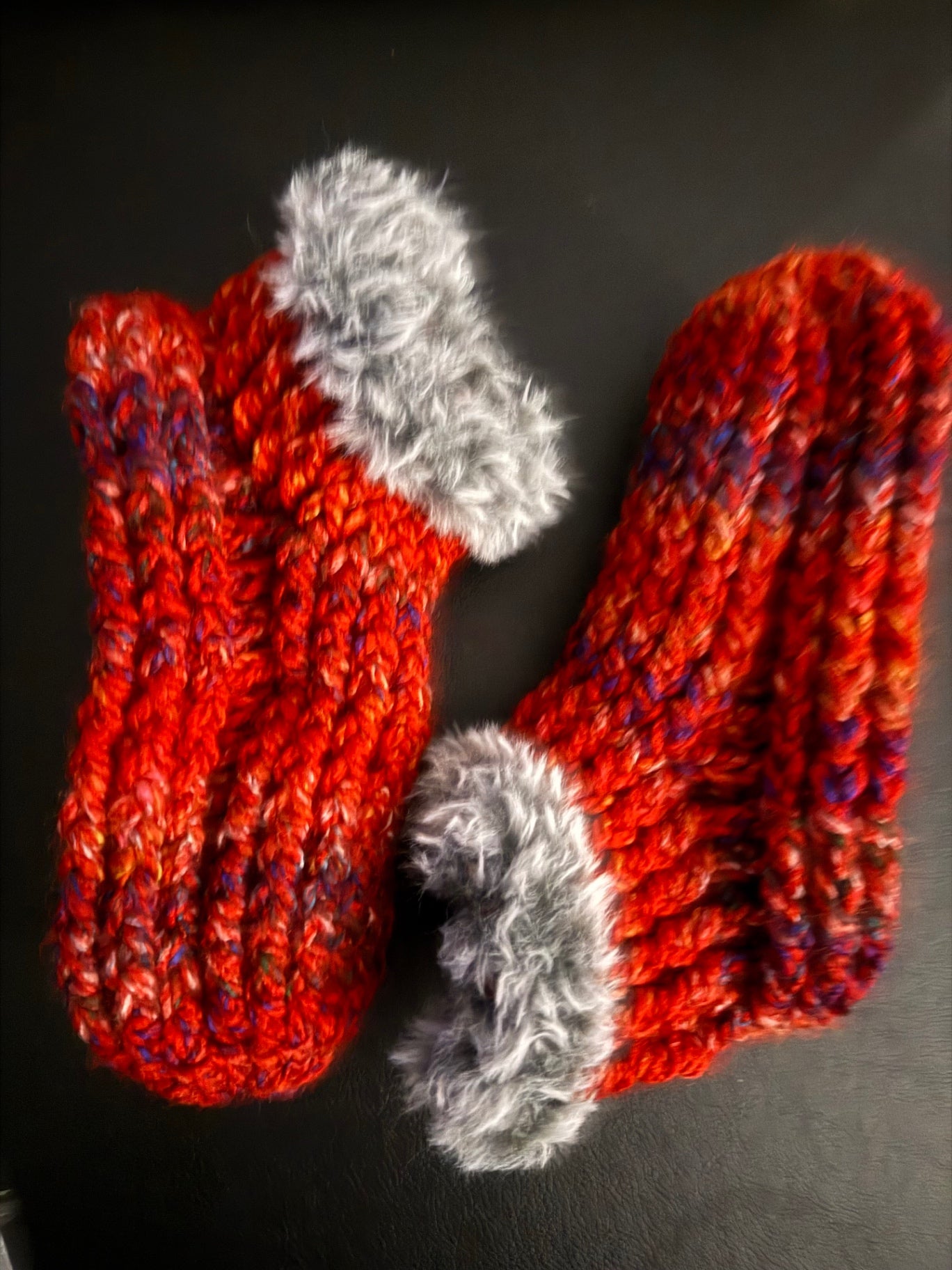 Luster & Loom Red and Gray Yarn and Faux Fur homemade S/M Slippers New without tags