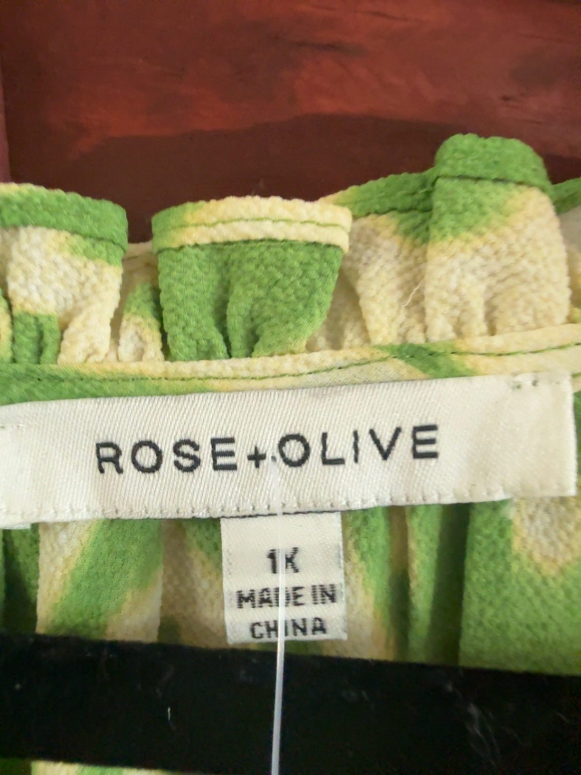 ROSE+OLIVE Green and Cream Lightweight woven fabric 1X Blouse Very Good