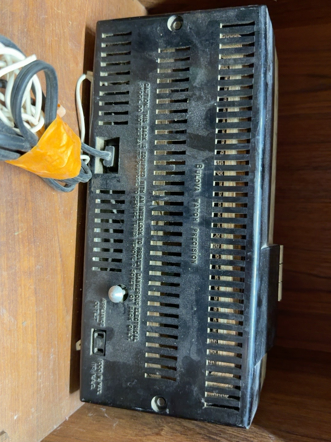 Vintage Bulova Model 100 AM Tube Alarm Clock Radio