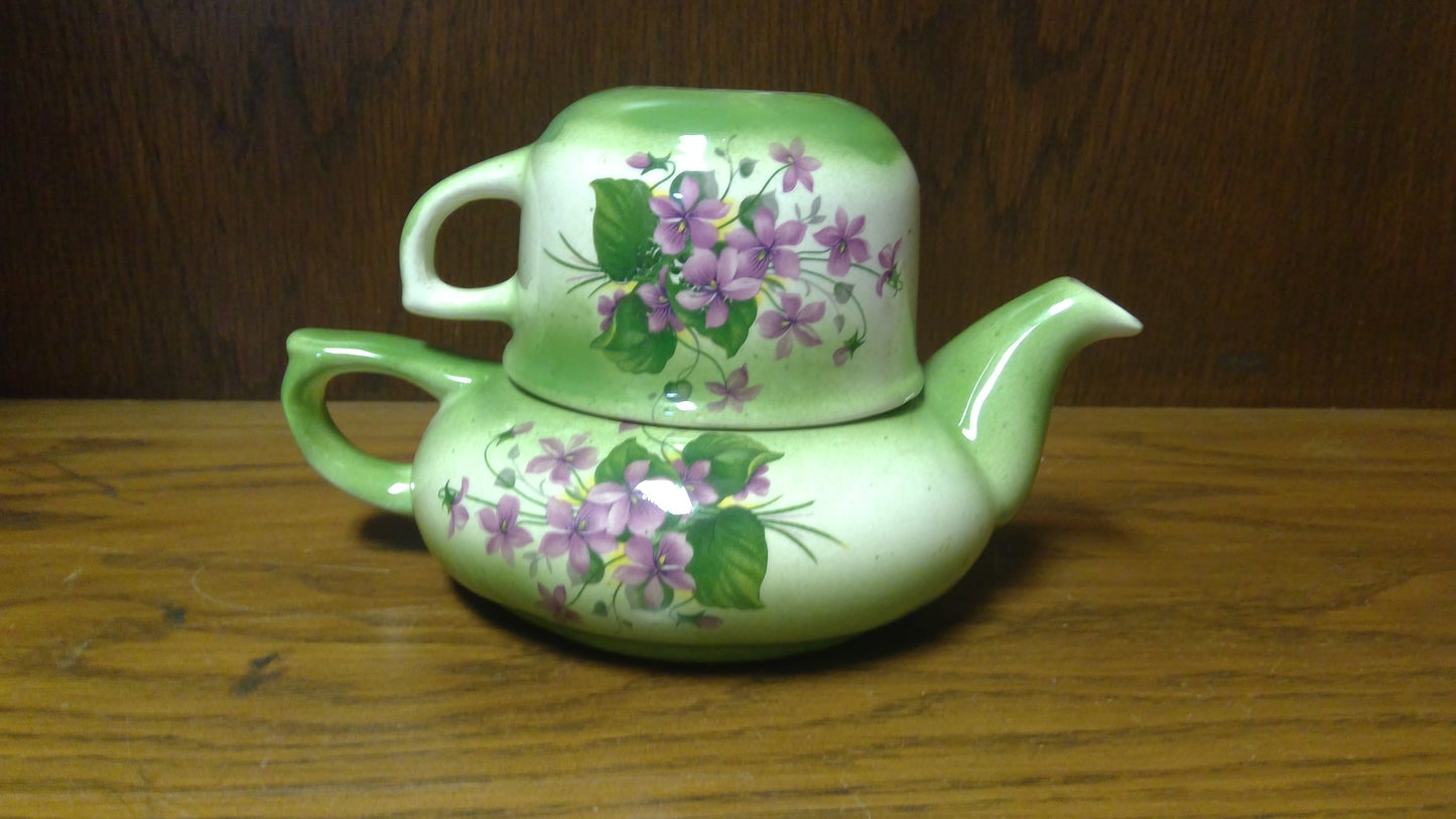 Vintage Tea for one 2pc Set