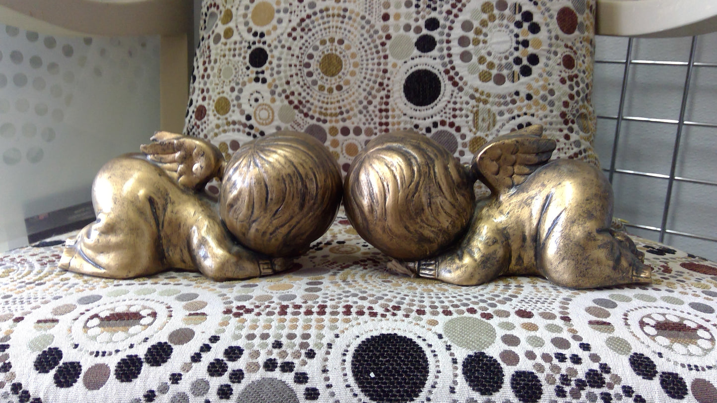 2 pc set sleeping Cherubs