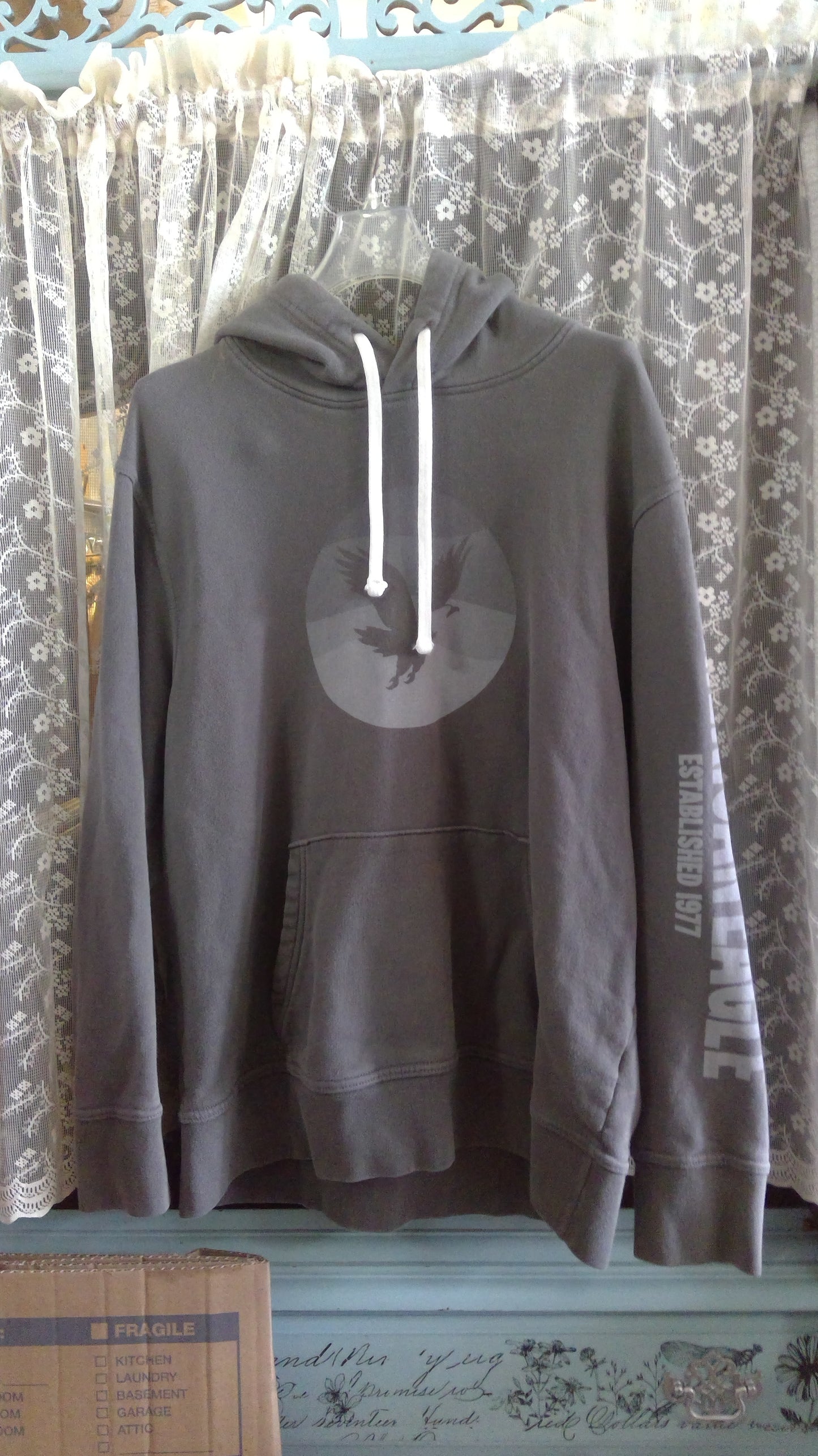 American Eagle Pullover