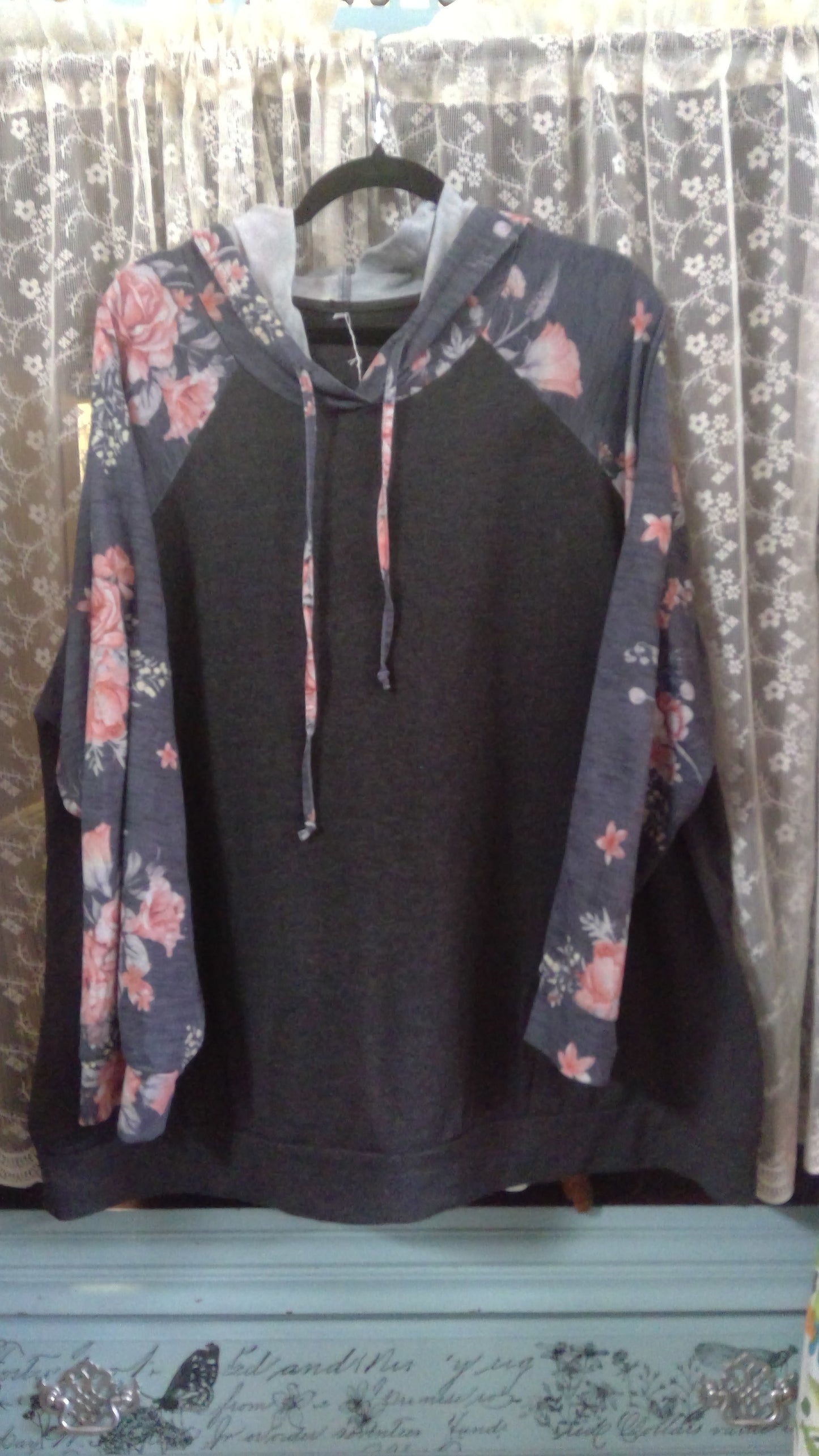 4XL Floral Sweatshirt