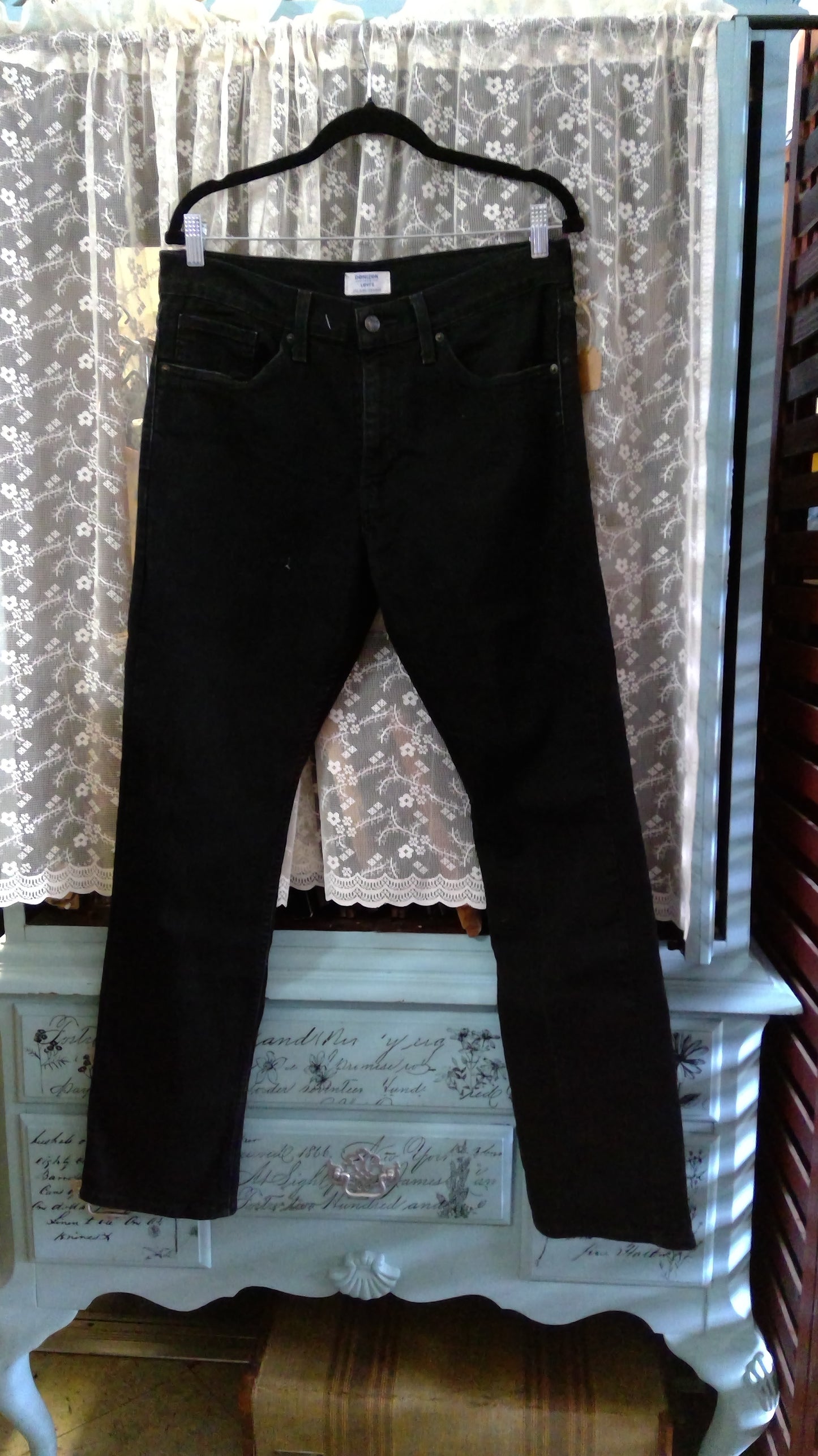 Black Levi Jeans