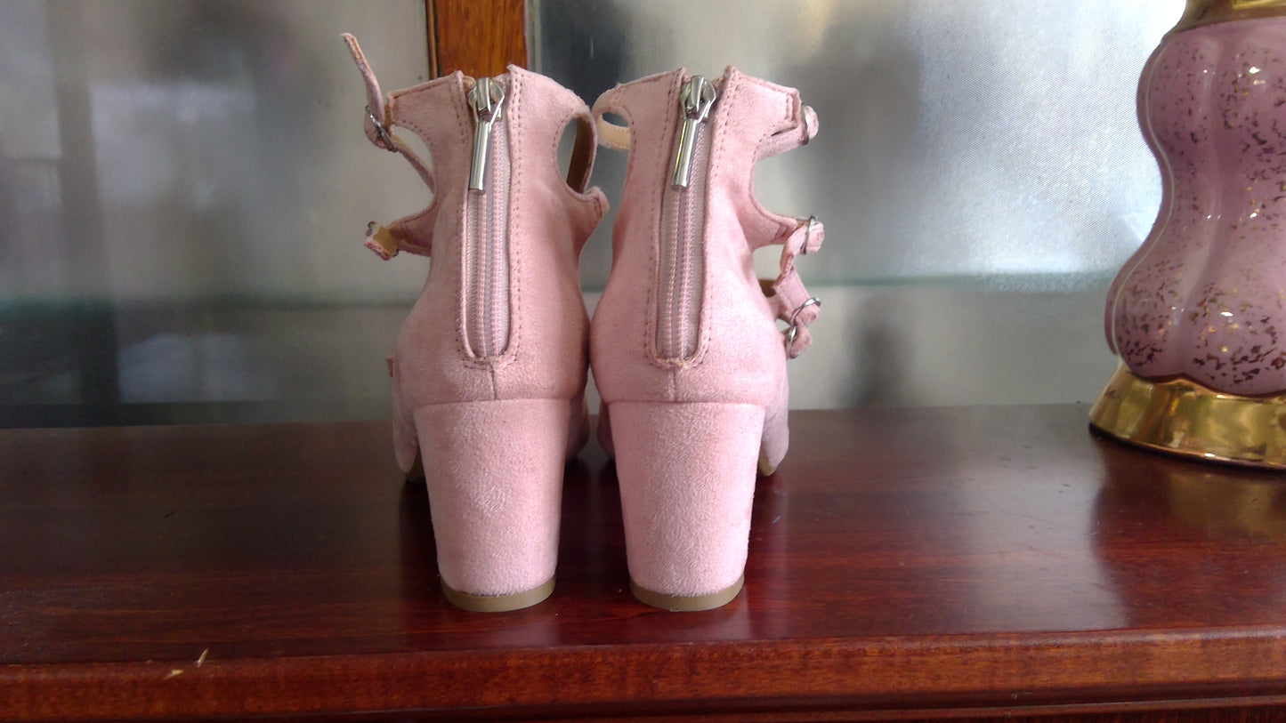 Pink Satin “Deanna” Heels | Pointed Toe & 4-Strap Closure | Comfortview | Size 9.5