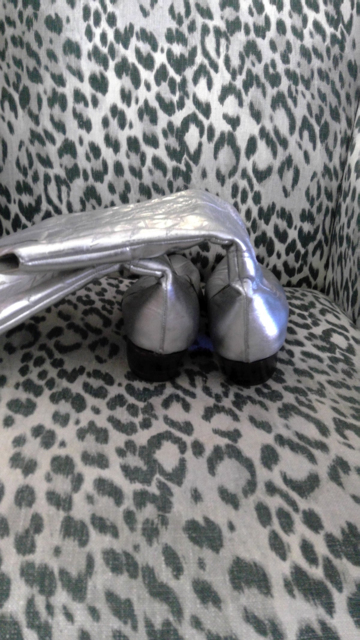 Silver Metallic Pointed-Toe Western Cowgirl Boots