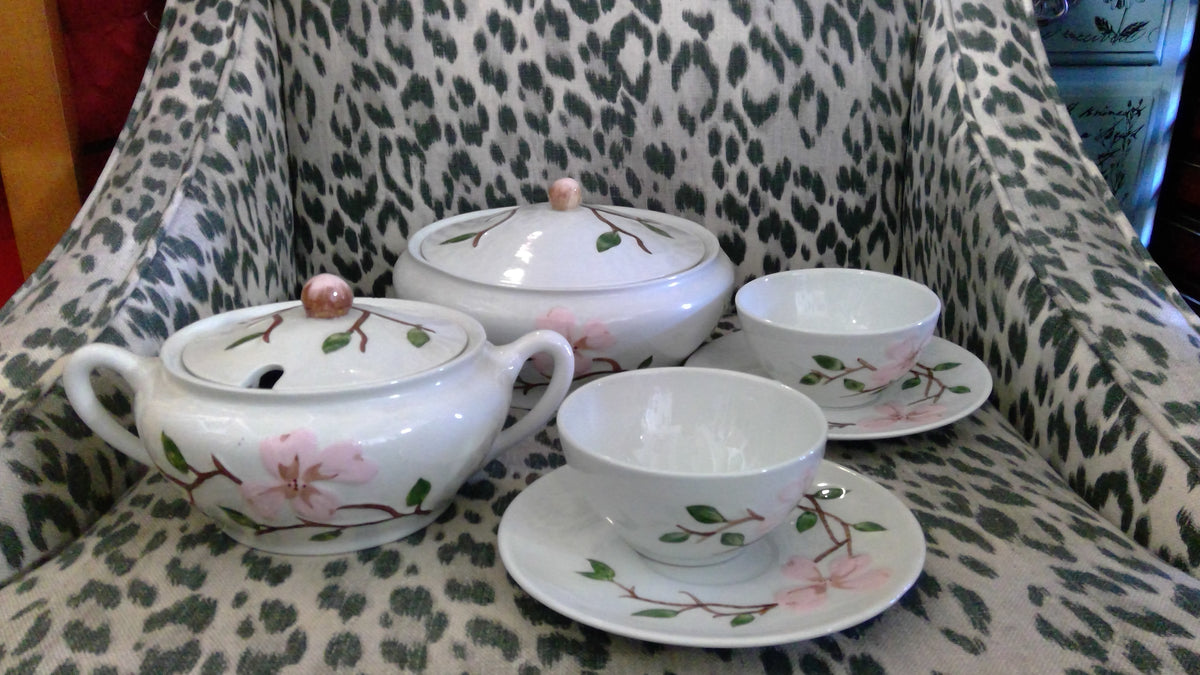 Vintage 1940s Orchard Ware Pink Dogwood Sauce Bowl with Lid
