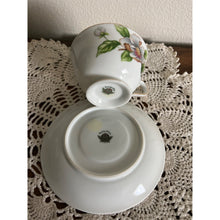 Load image into Gallery viewer, Roselyn China Japan Dogwood Teacup & Saucer