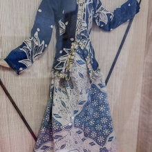 Load image into Gallery viewer, Vintage Framed Stick Puppet Set