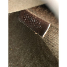 Load image into Gallery viewer, Huarache Studios Leather Studded Purse