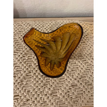 Load image into Gallery viewer, Princess House Amber Art Glass dish