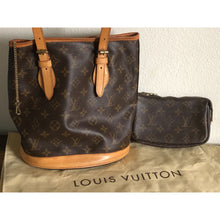 Load image into Gallery viewer, Huarache Studios Leather Studded Purse