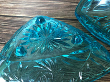 Load image into Gallery viewer, Hazel Atlas 1950s Turquoise Candy Dish Pinwheel Vine Pattern Glass Lidded Triangular Dish