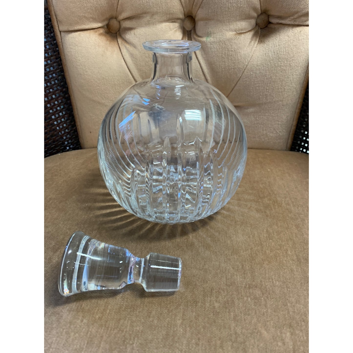 Round Clear Crystal Hand Cut Wine / Cognac Decanter