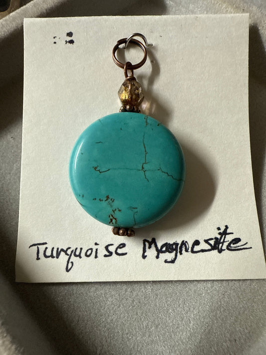 Handmade Luster & Loom Copper, Turquoise Magnesite Pendant