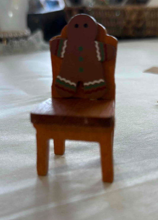 Mini Gingerbread Man Chair