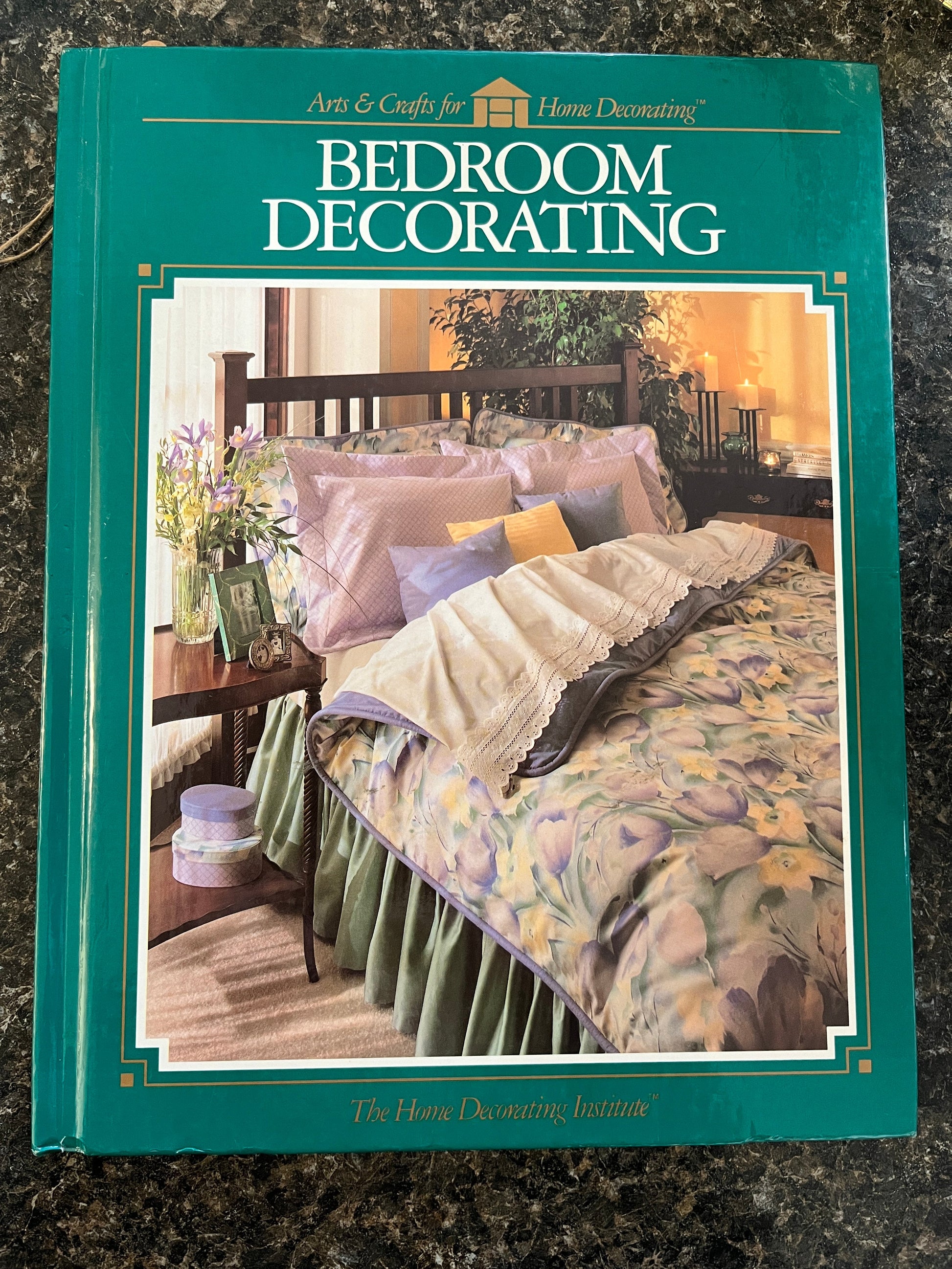 Hardcover Book "Bedroom Decorating" Published by The Home Decorating Institute