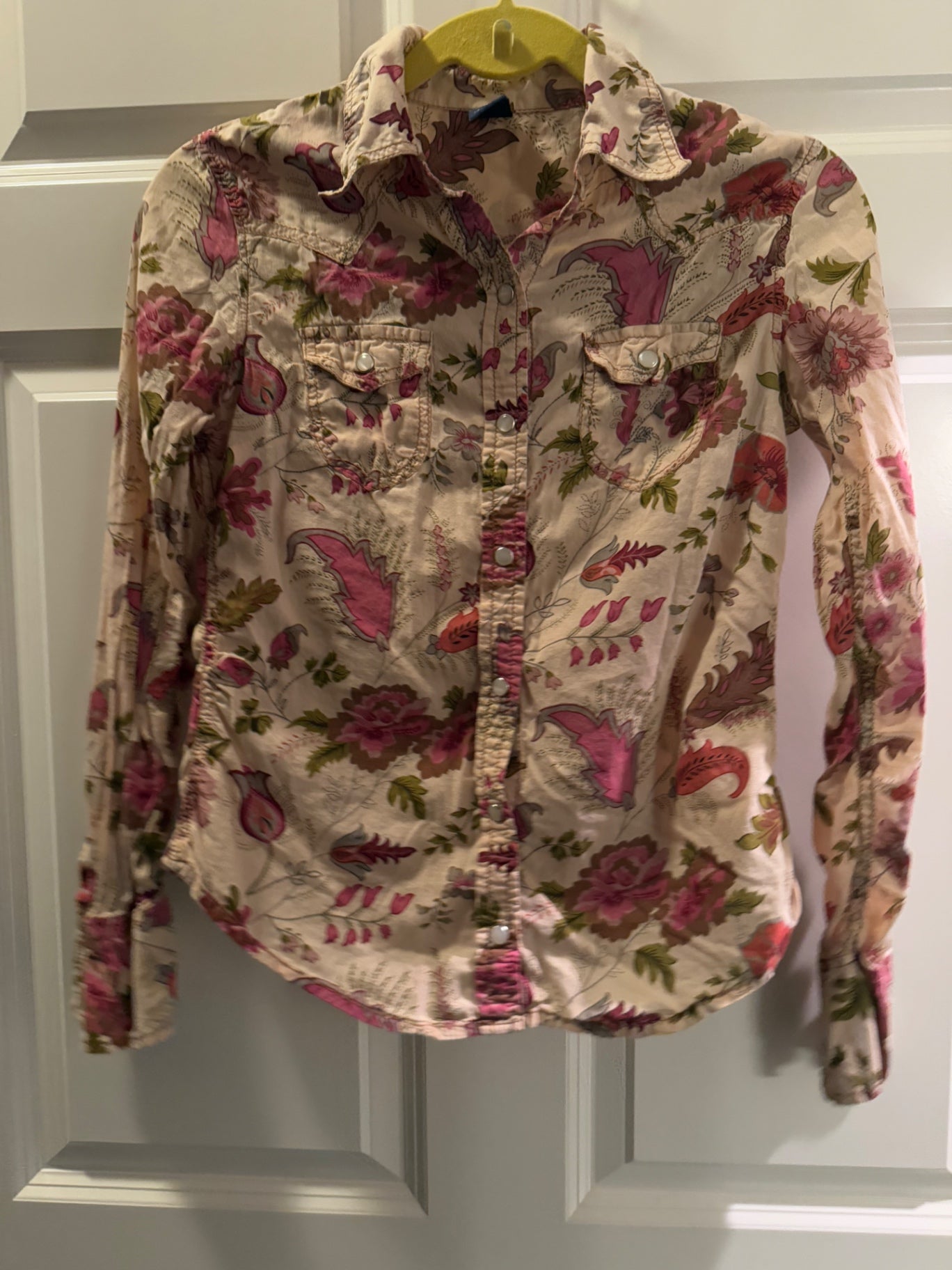 S-Gap Beige with pink, red, green, and purple floral pattern Cotton 0 Shirt Good