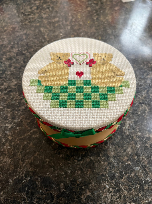 Crossstitch Christmas Bear Box
