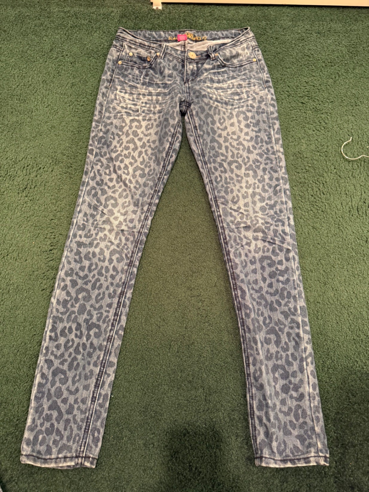 S-Almost famous Denim leopard Denim 7 Jeans