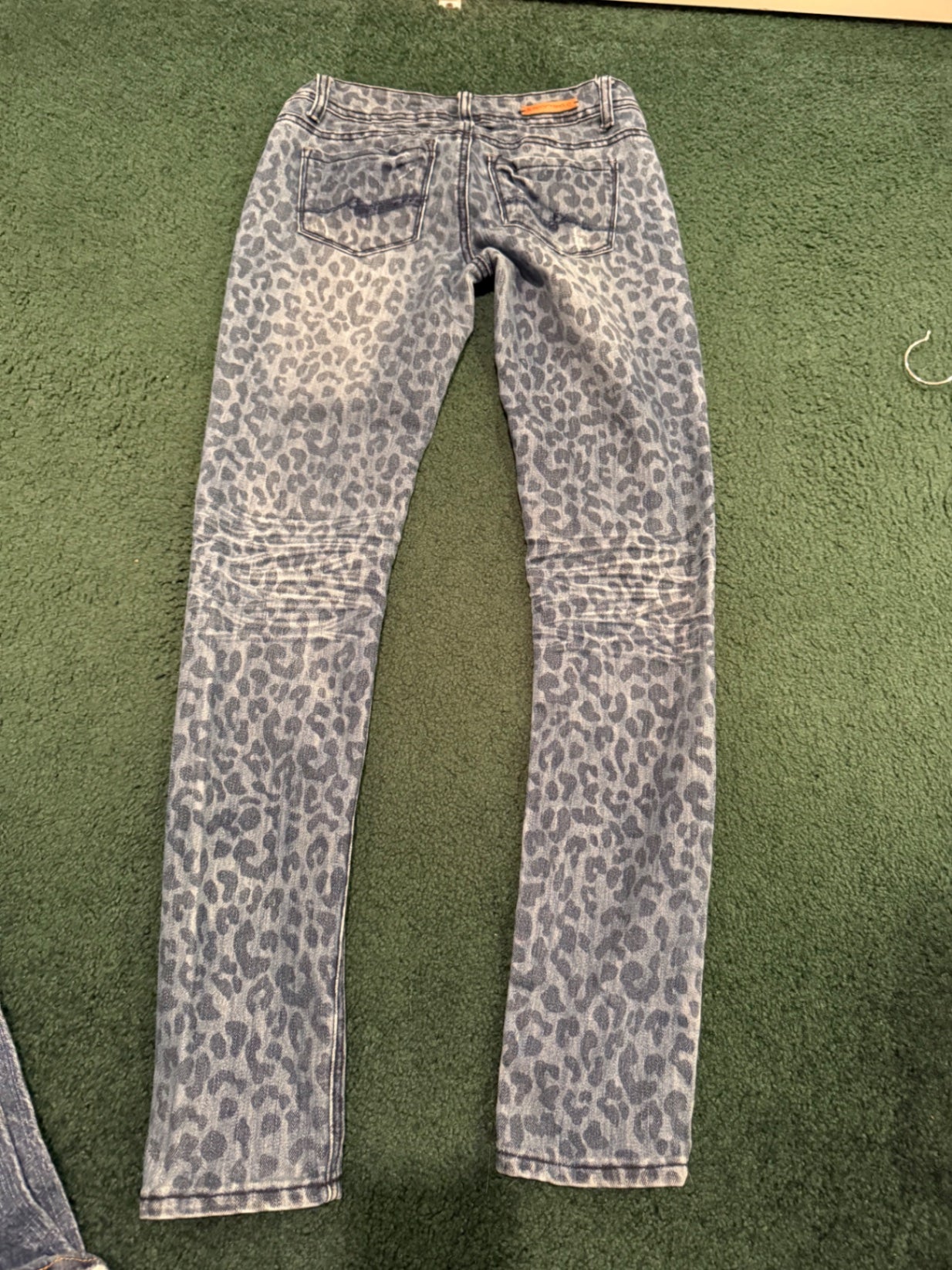 S-Almost famous Denim leopard Denim 7 Jeans