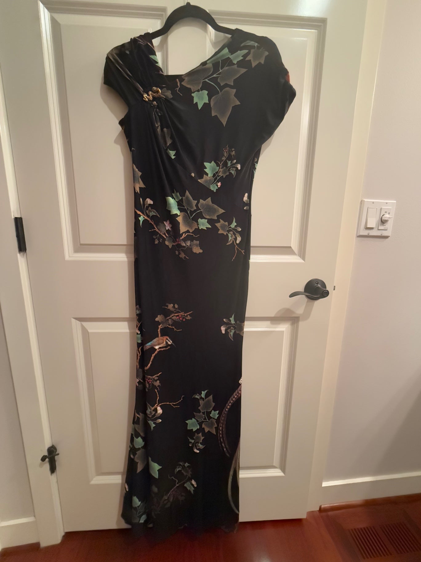 S-Black Silk or synthetic blend M/L Dress