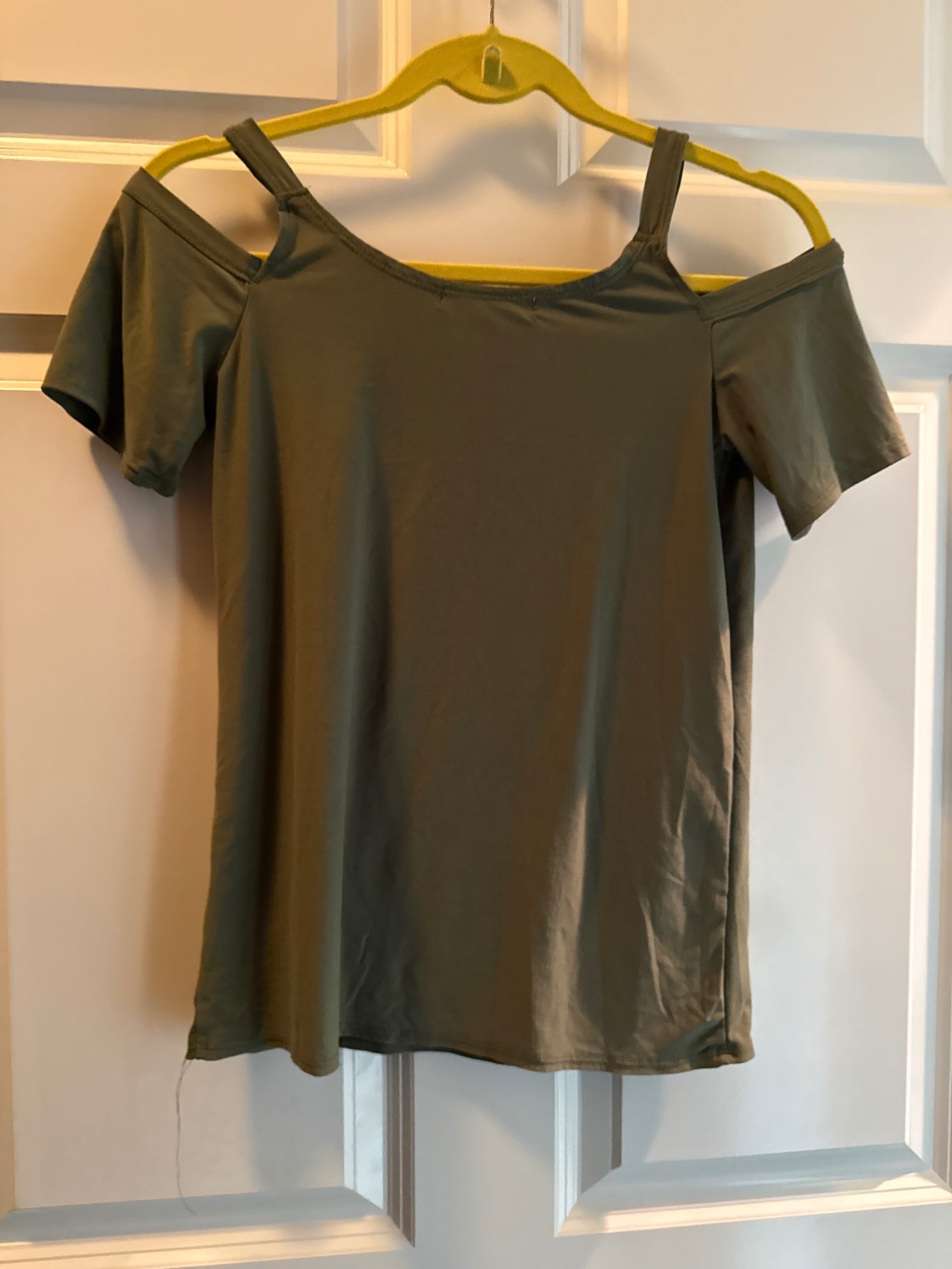 S-Olive Green Cotton or Cotton Blend T-Shirt