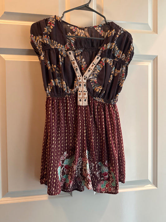 S- multicolored top
