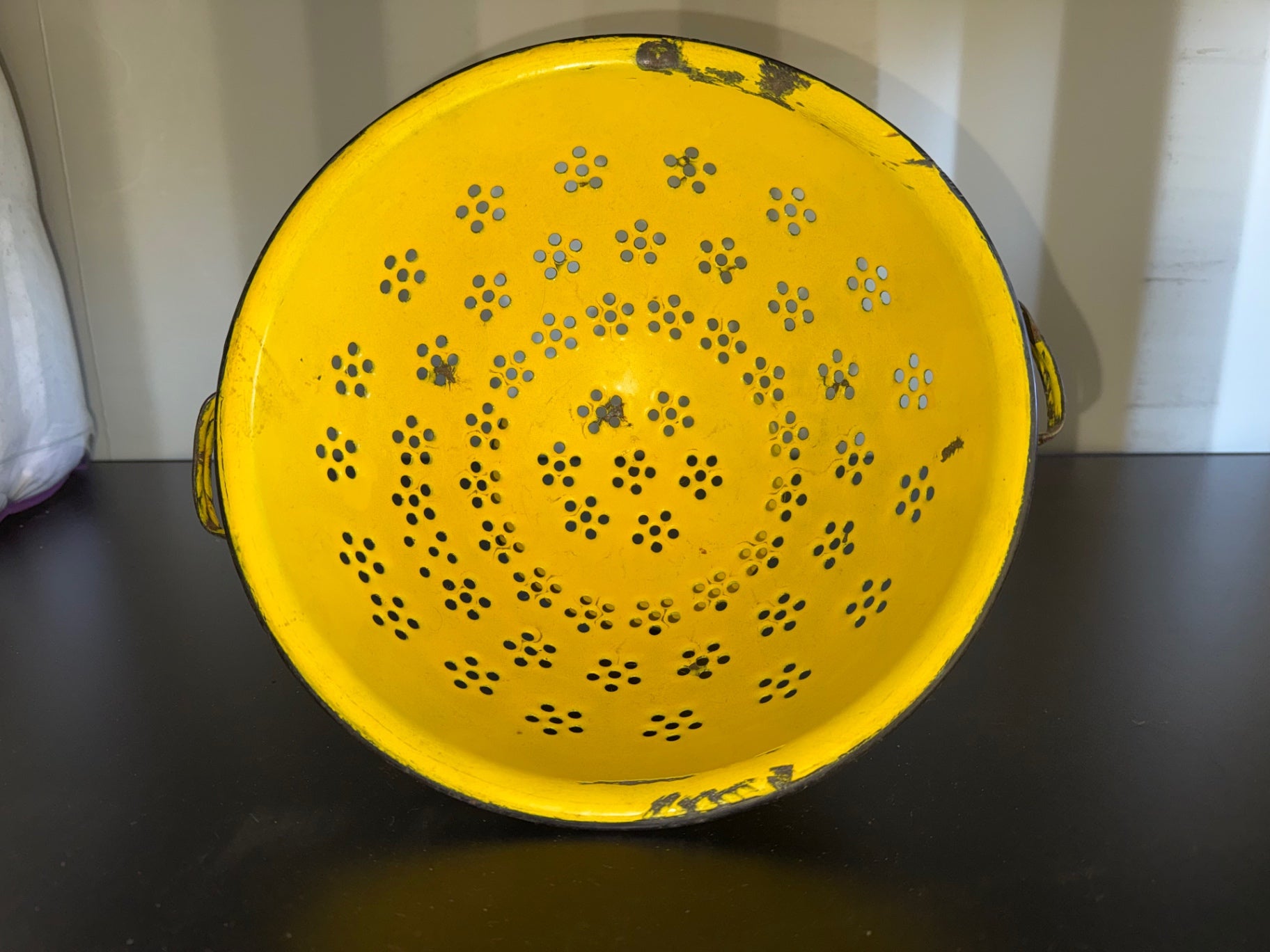 S-Yellow Metal Kitchen colander