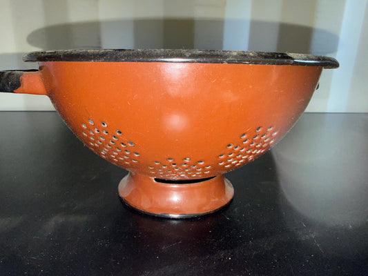 S-Orange Metal colander