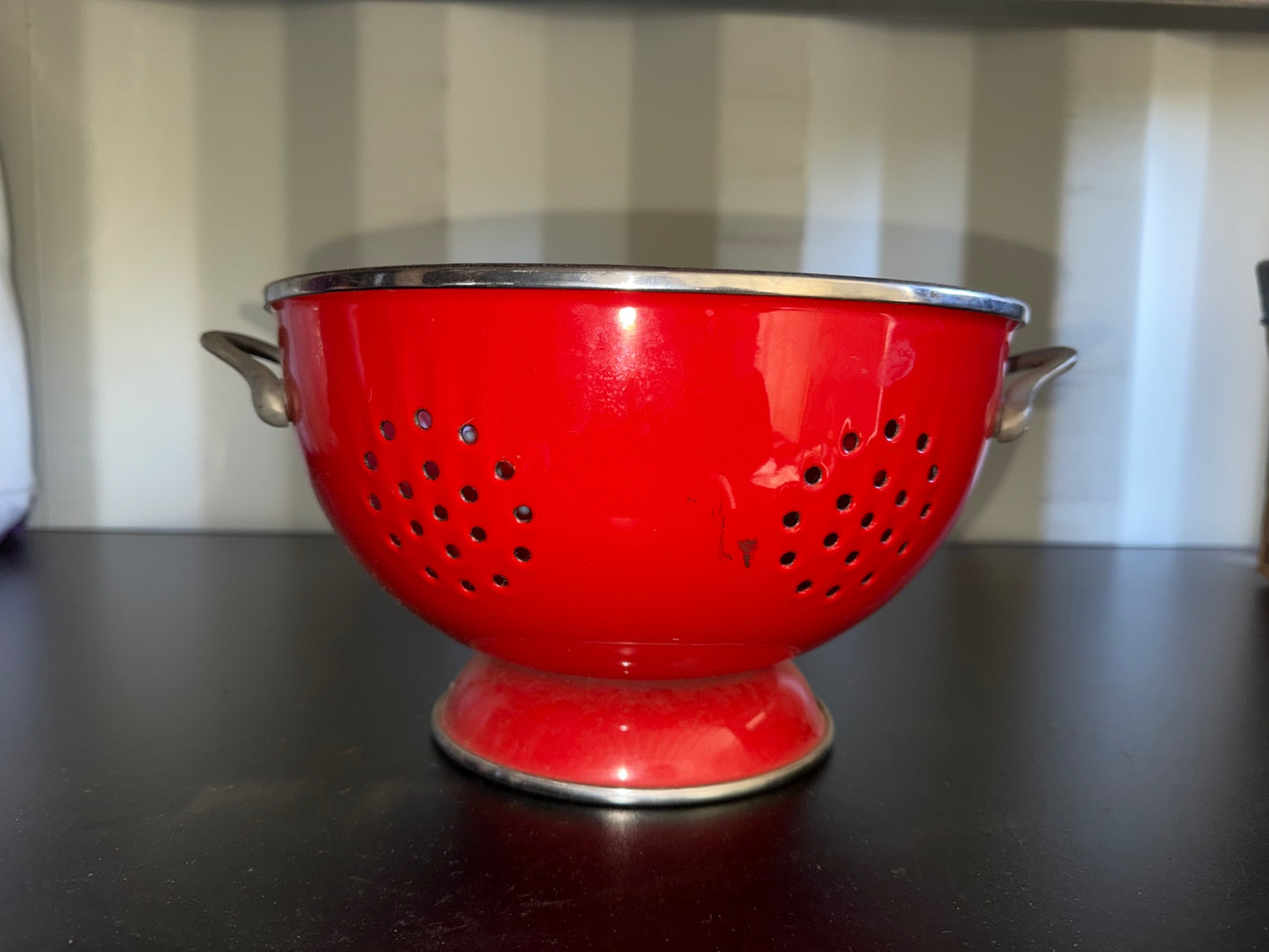 S-Red Metal Kitchen Colander