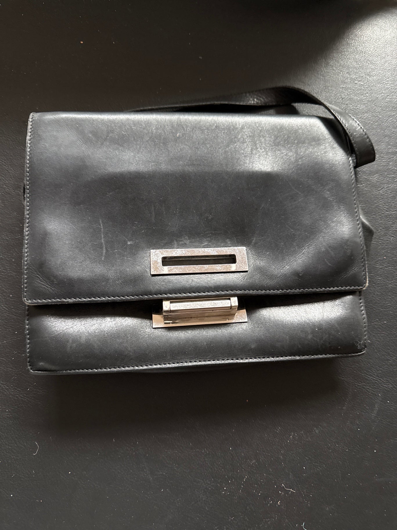 S-Gucci Black Leather Handbag