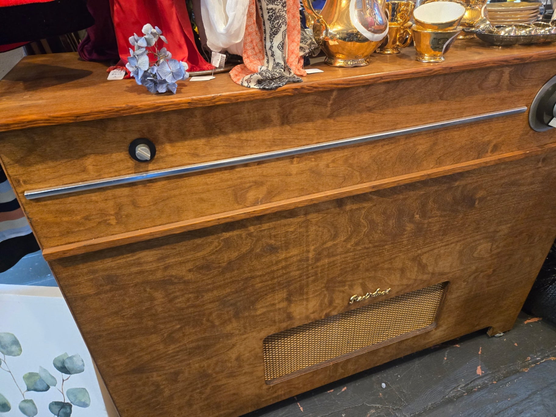 Philco Replica Brown Wood Furniture Very good