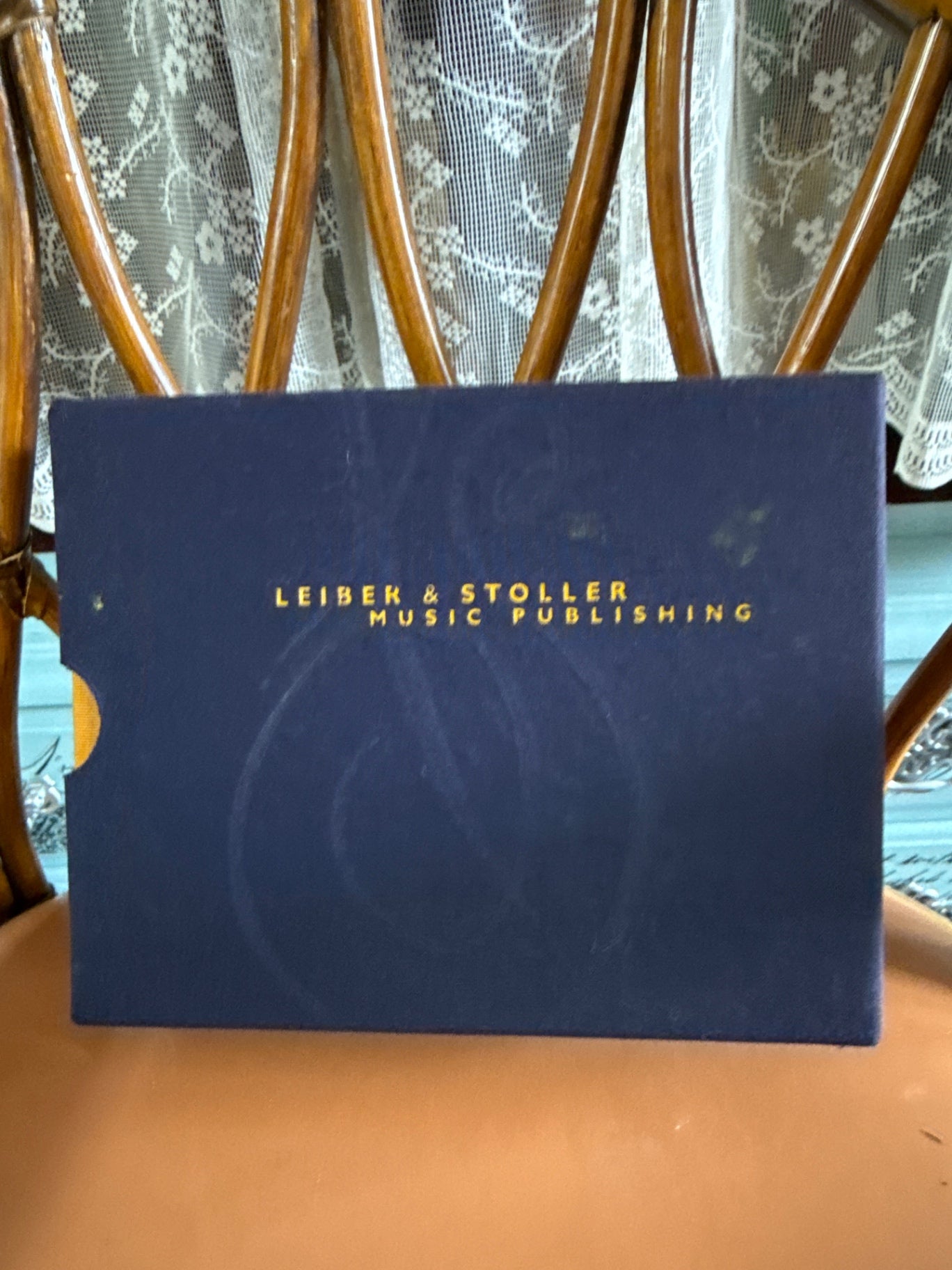 Leibek & Stoller Dark blue Paper cover Unknown Books Good