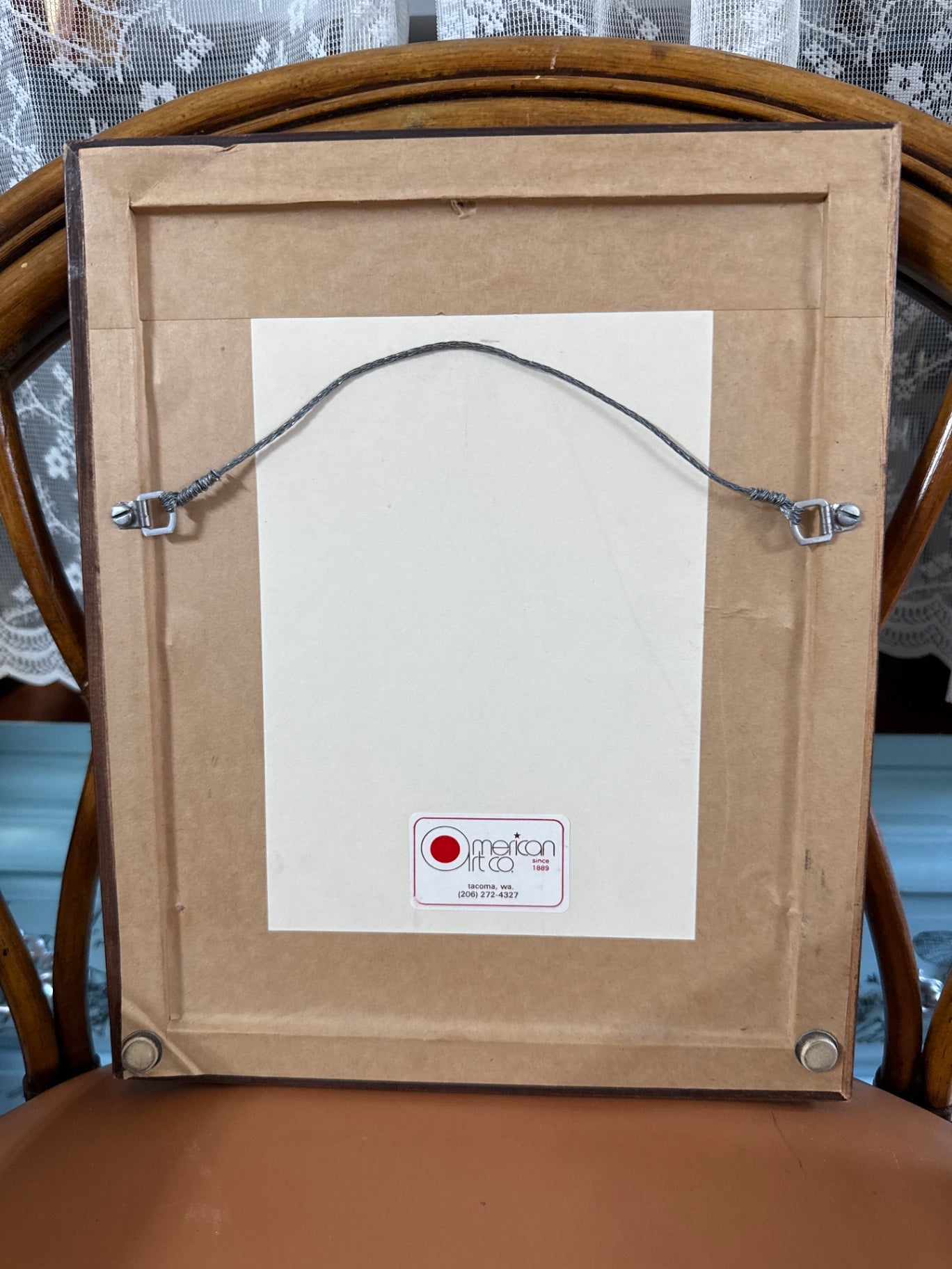 Multicolor Paper, Wood (frame) Not visible Decorative Item Very Good