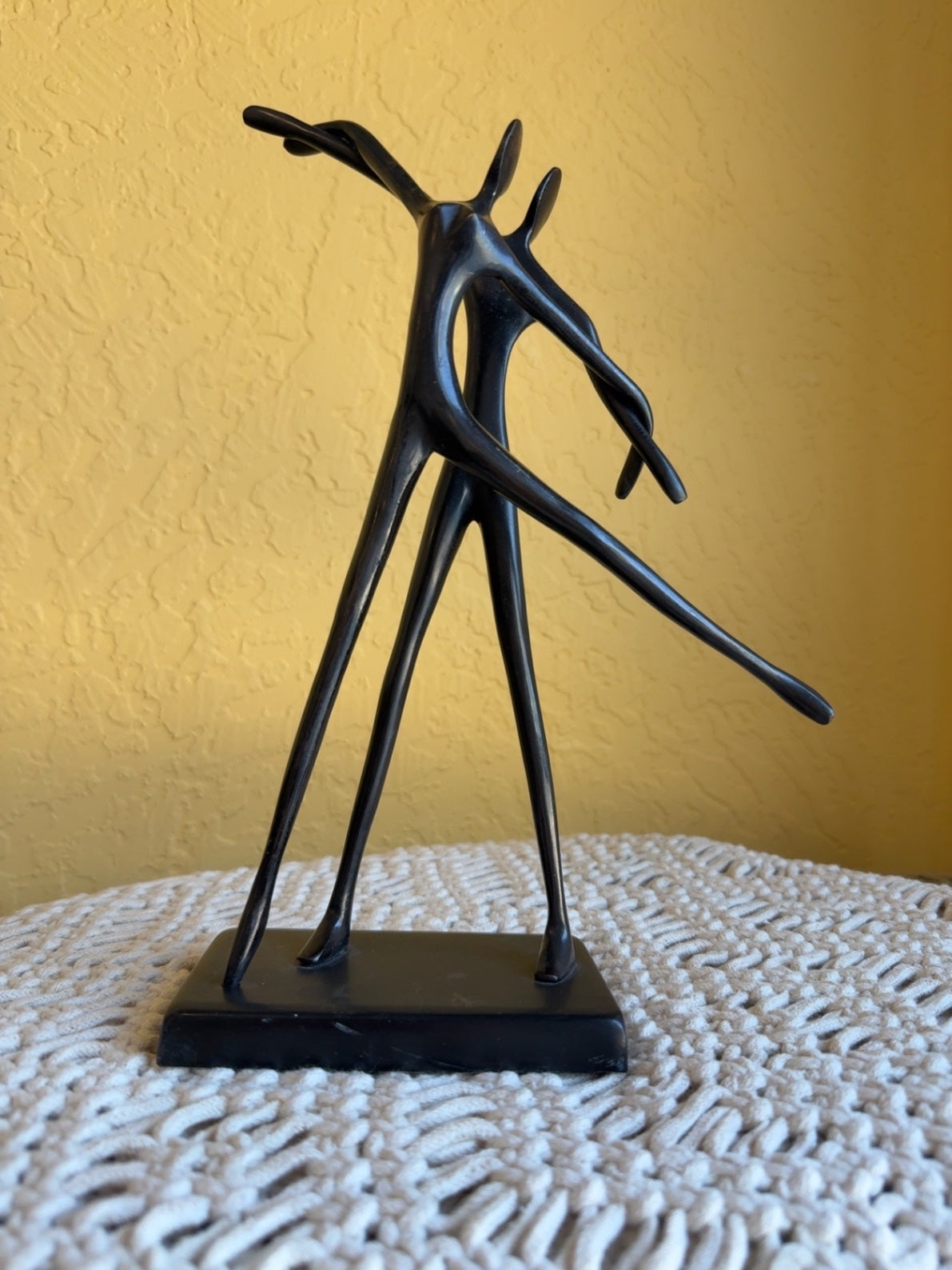 Modern Abstract Dancing Couple Sculpture | Black Contemporary Figurine | Romantic Home Décor
