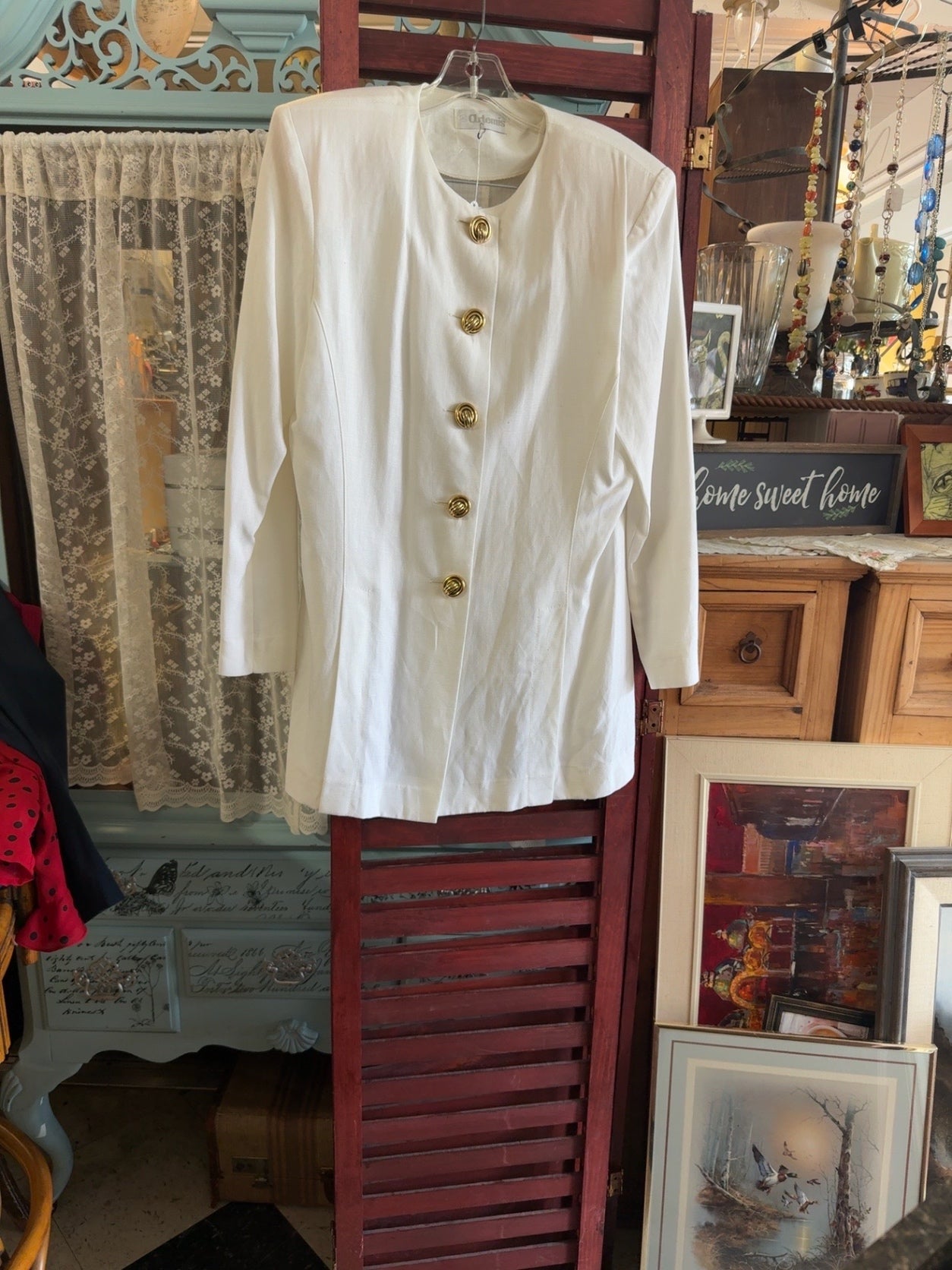 Artemis Vintage White 2-Piece Pant Suit Gold Button Jacket Women's Size 16