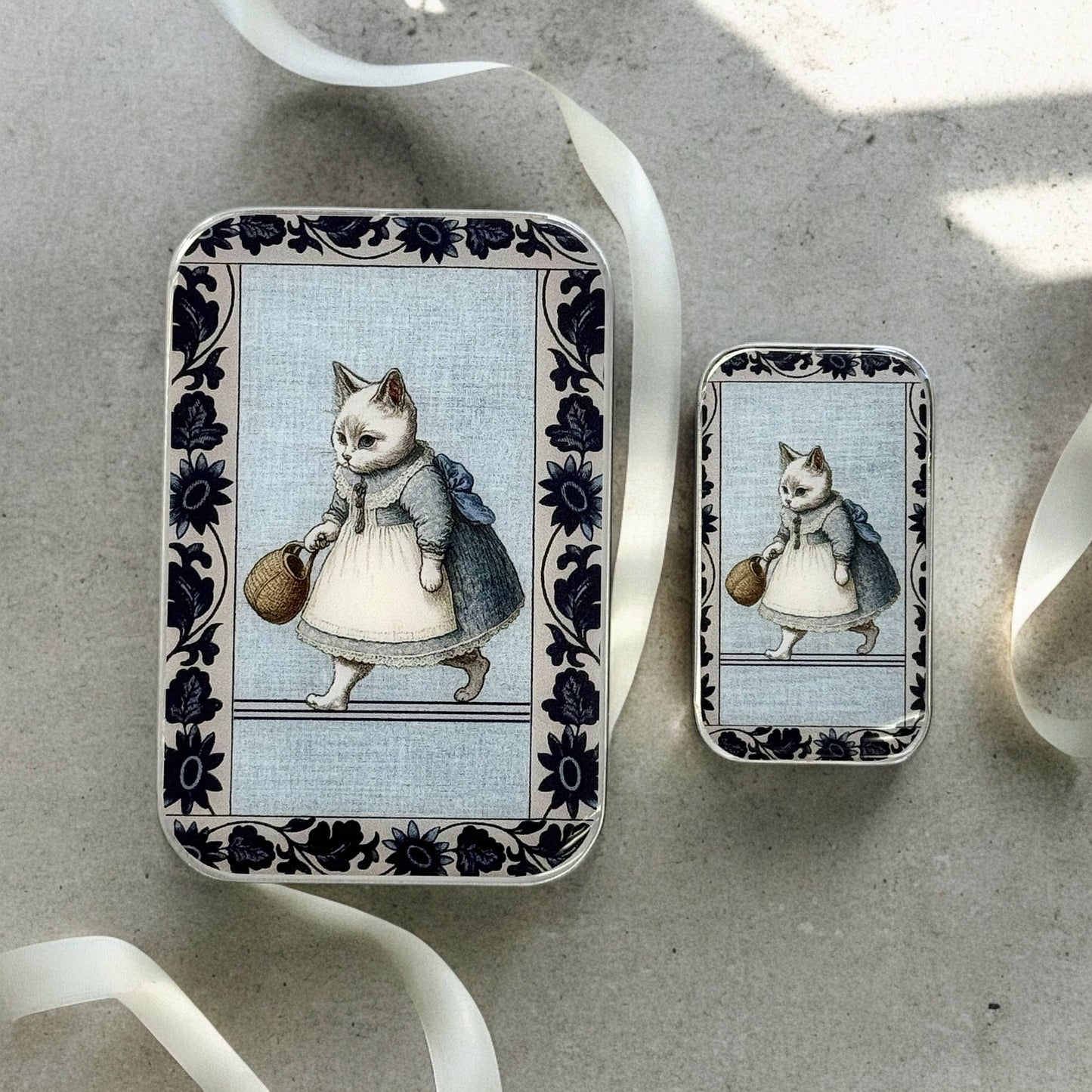 Firefly Notes - Kitty notions tin: Small