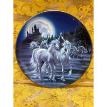 Load image into Gallery viewer, Limited Edition The Franklin Mint Plate “Gathering of the Unicorns” By Sue Dawes #HA1055
