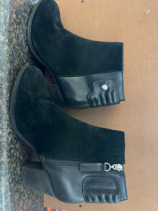 Clarks Tamitha Key Black Suede Leather Ankle Boots Women’s 7 M