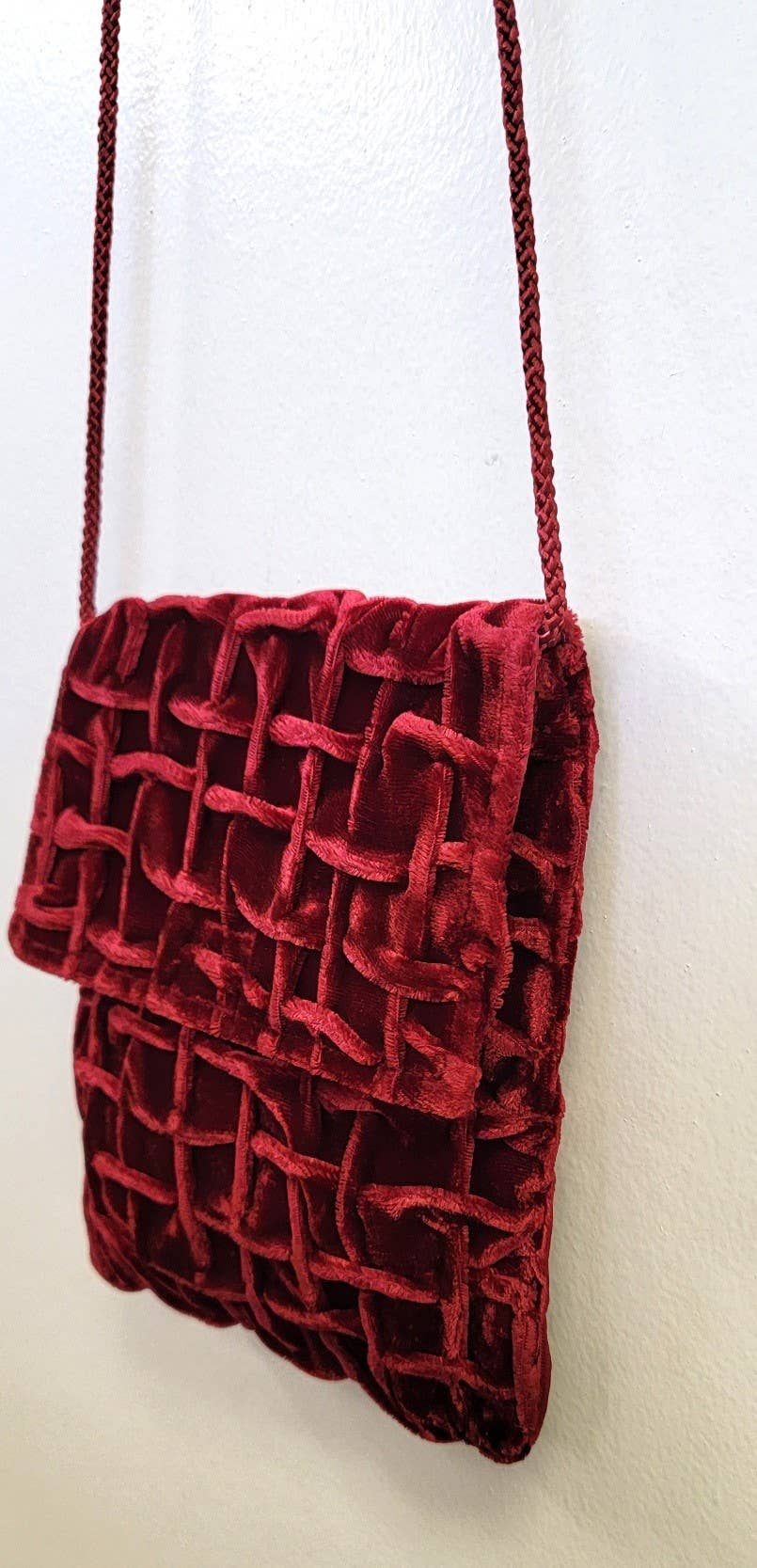 Ricki designs - VELVET PUCKERED SMALL CROSSBODY BAG