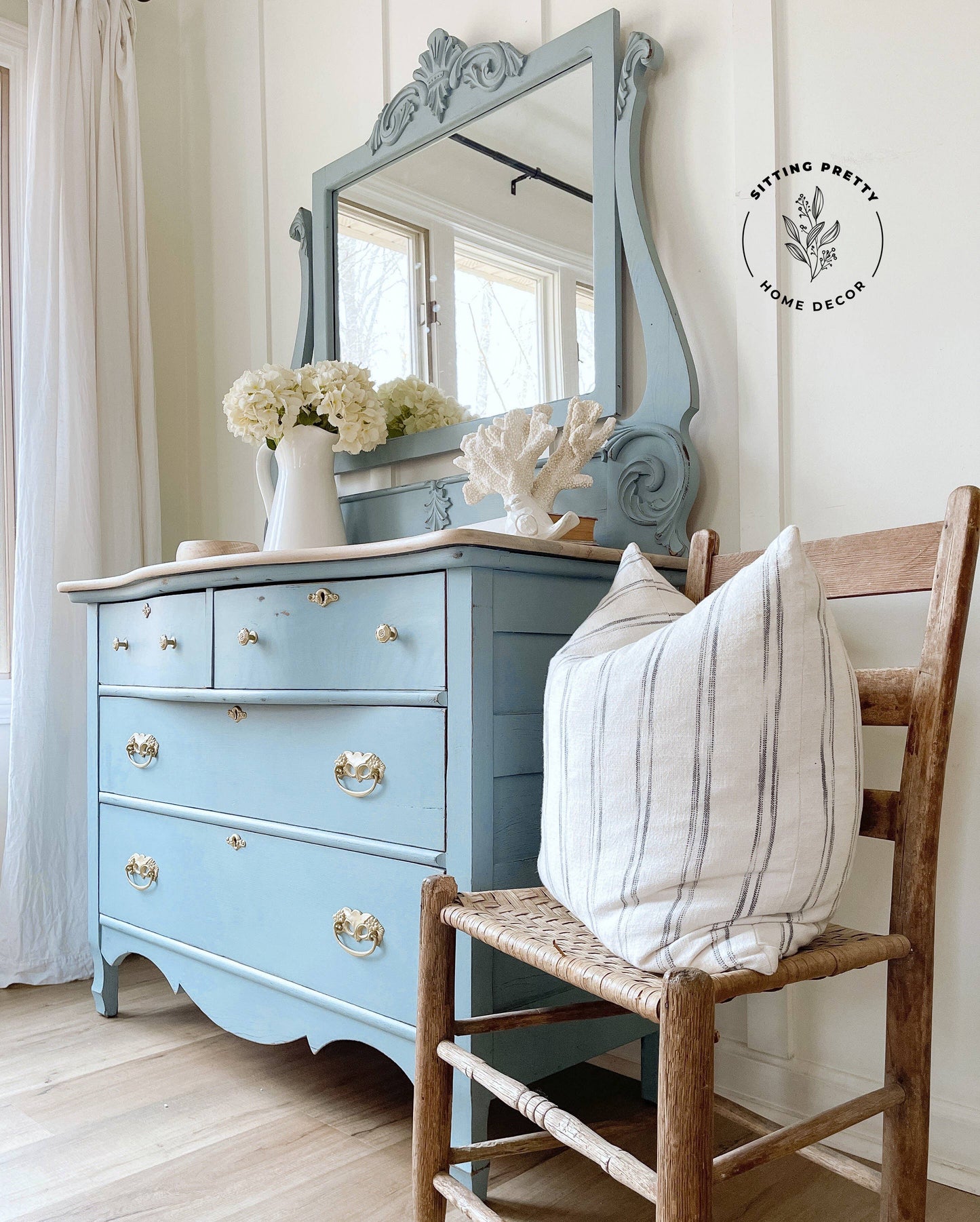 Country Chic Paint - Little Bluebird - Chalk Style Paint for Furniture & Decor