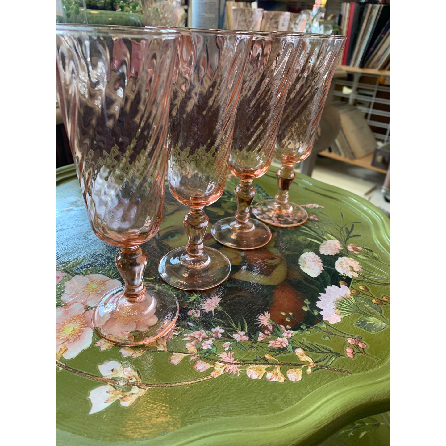 French Luminarc Arcoroc Rosalind 1960s Pink Swirl Champagne Flute Set of 4