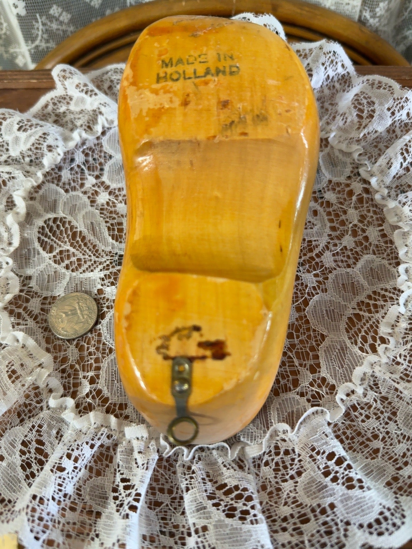 Vintage Hand-Painted Holland Wooden Clog Wall Pocket – Dutch Windmill Souvenir