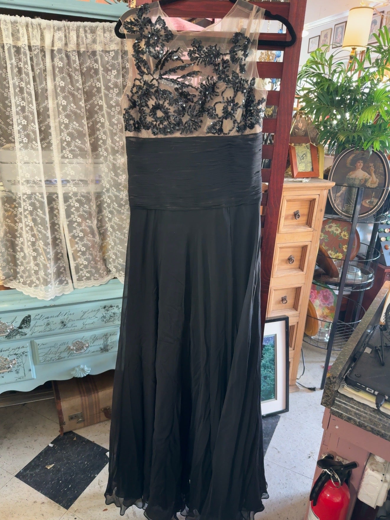 Rickie Freeman for Teri Jon Black Nude Beaded Silk Formal Gown Size 6 NWT