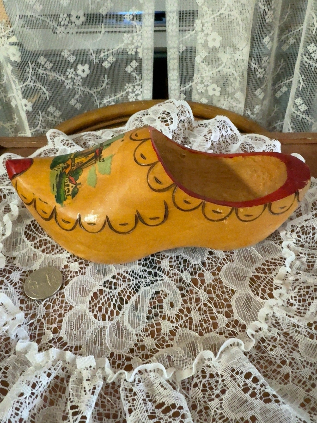 Vintage Hand-Painted Holland Wooden Clog Wall Pocket – Dutch Windmill Souvenir