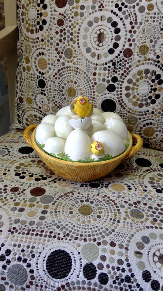 Eggs in Basket Bowl with Lid