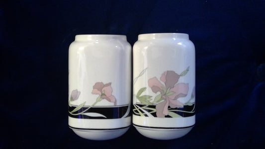 2pc Lavender Iris Salt and Pepper shakers